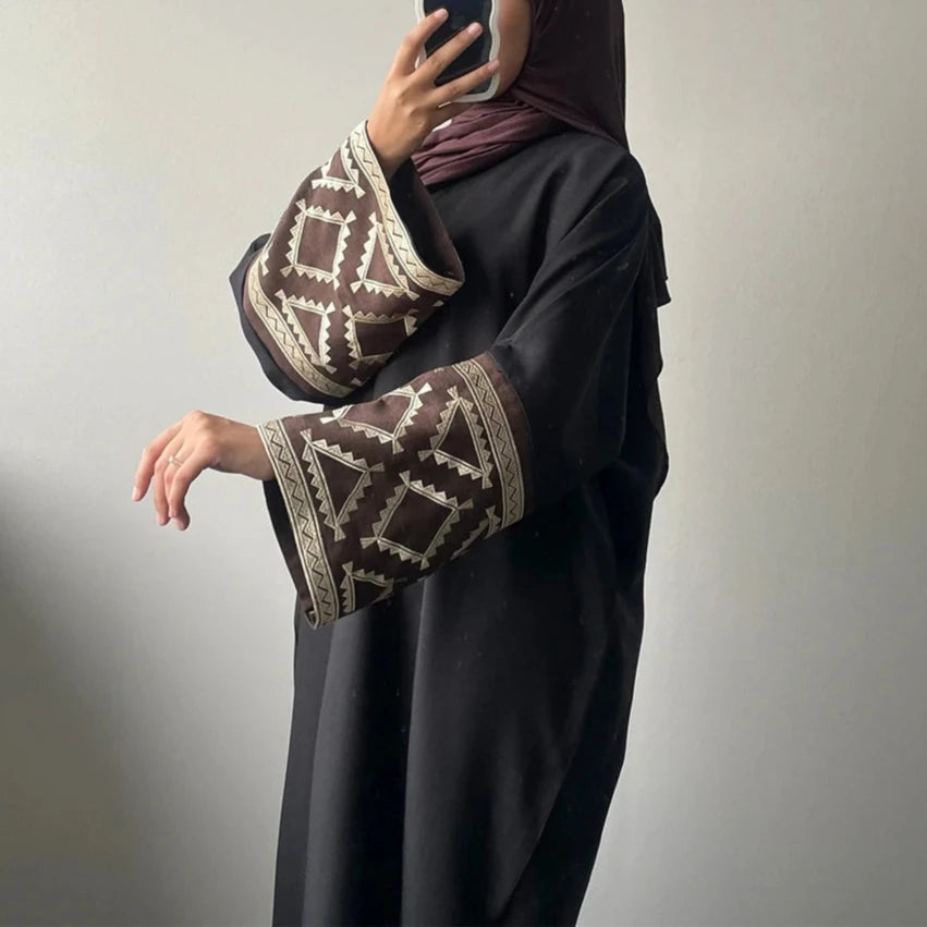 Tribal Black Open Abaya