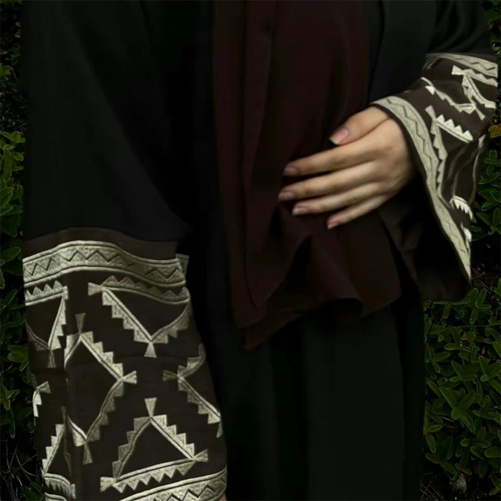 Tribal Black Open Abaya