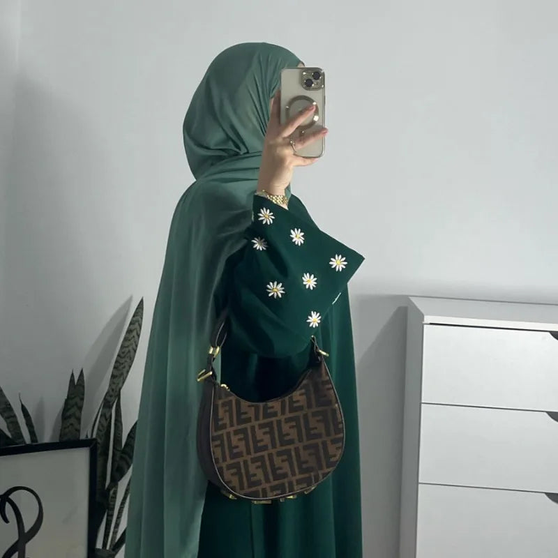 Daisy Emerald Closed Abaya